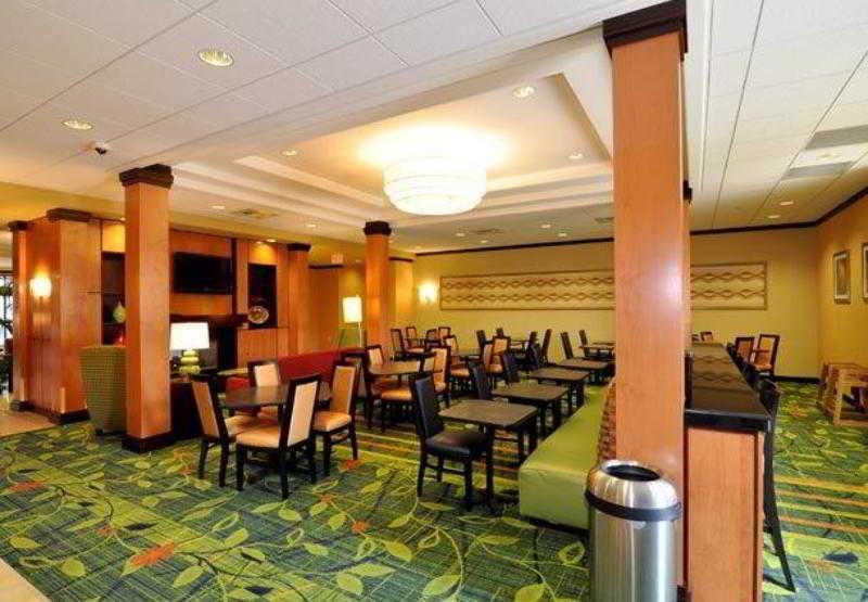 Fairfield Inn&Suites Tehachapi Restaurant foto